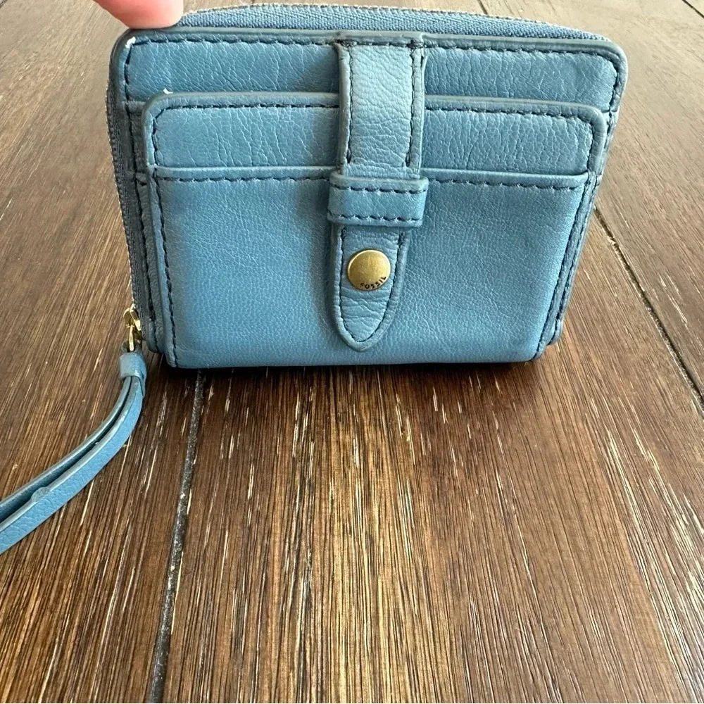 Fossil small zip wallet